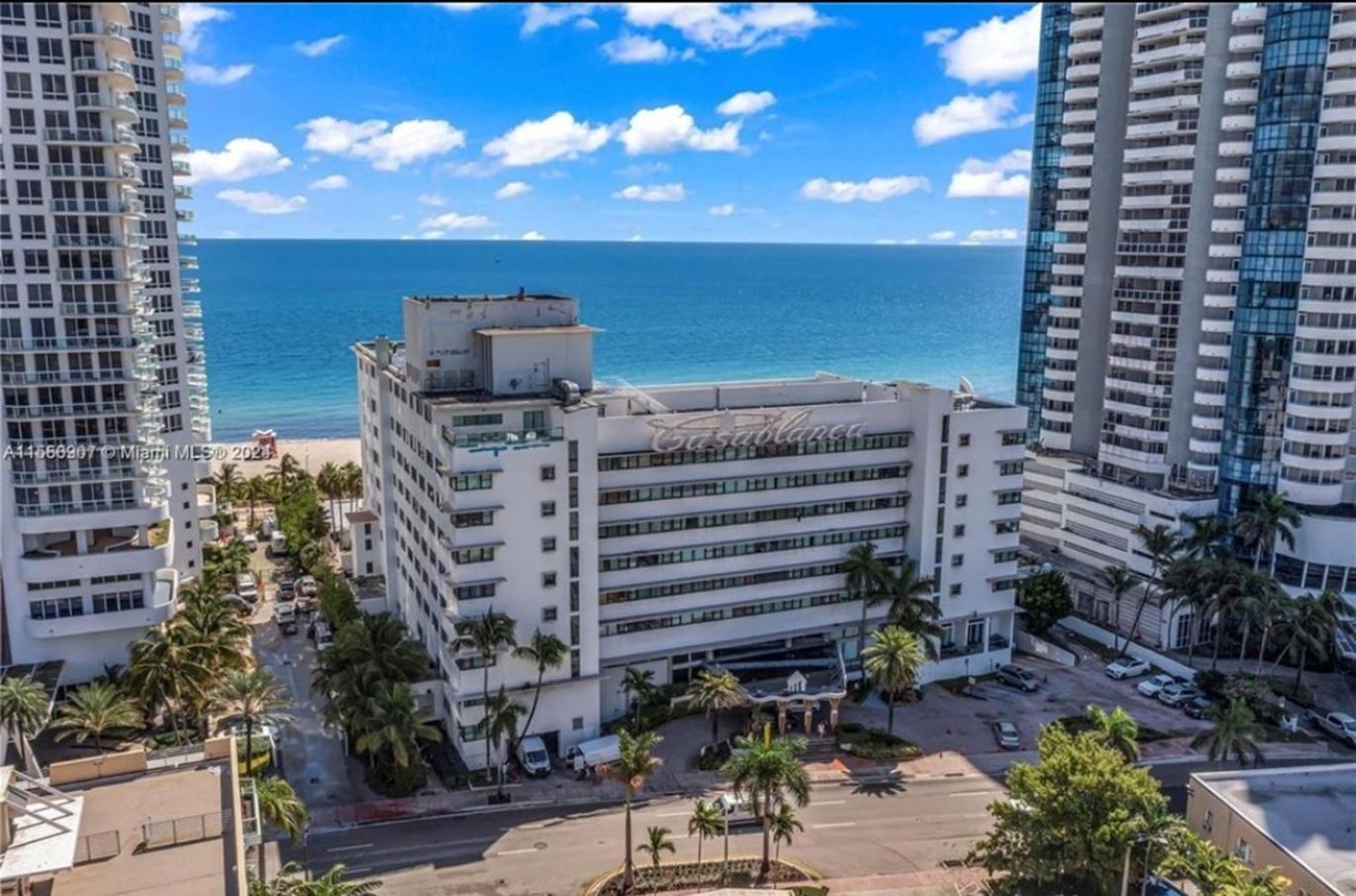 Oceanfront Studio Miami Beach Apartment Exterior photo